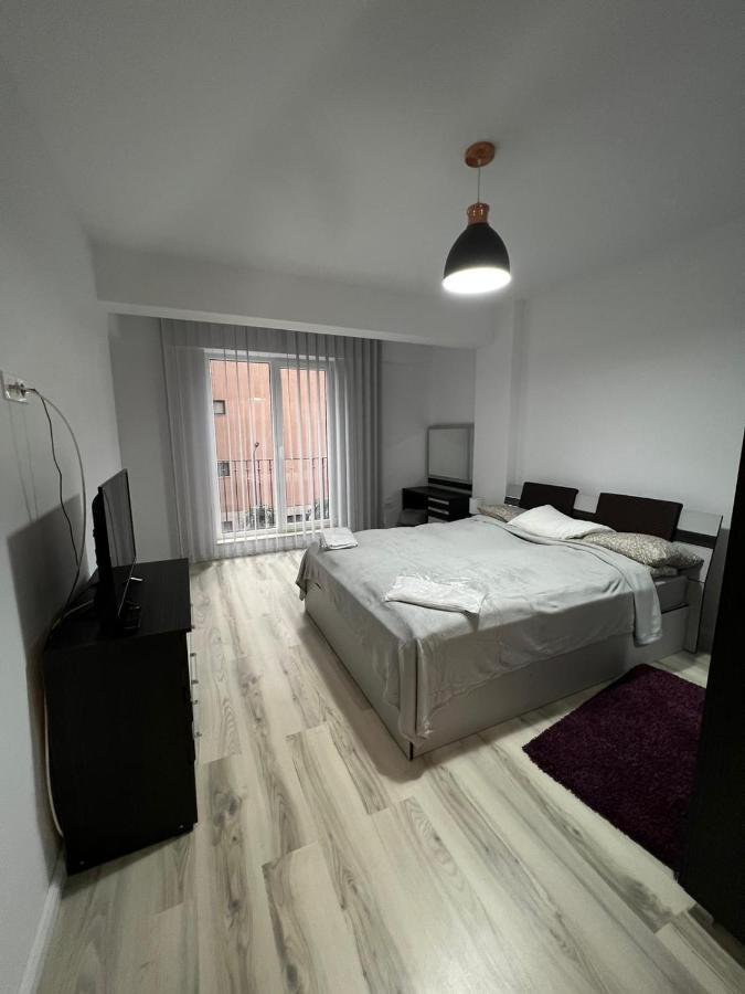יאשי Chic Apartament Complex Inamstro מראה חיצוני תמונה